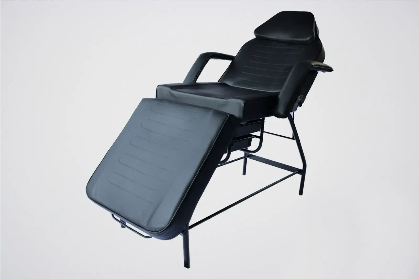 מיטת קוסמטיקה שחורה ללא לוגו