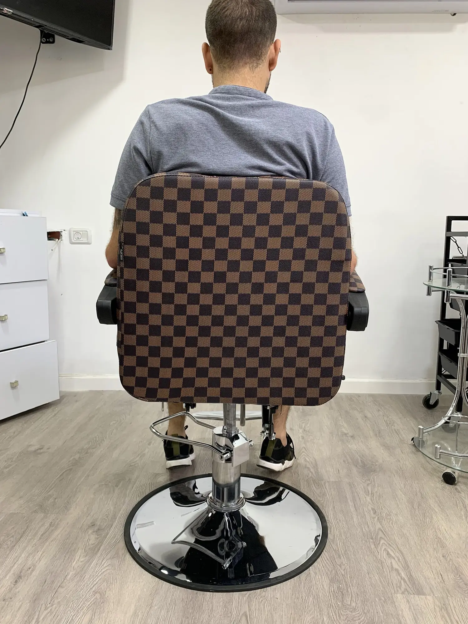 כיסא ספר - מותאם גם לספרי גברים