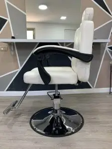 כיסא קוסמטיקה ומספרה צבע לבן - פרופיל