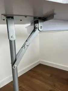 שולחן מניקור לבן מתקפל עיצוב איטלקי עיצוב שלדה