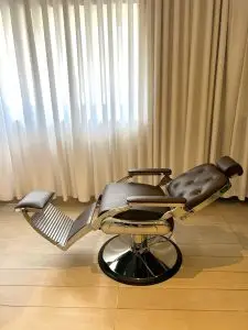 כיסא ברבר חום - גב מתכוונן