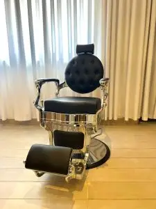 כיסא ברבר פרימיום שחור