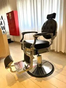 כיסא ברבר פרימיום שחור