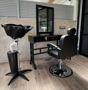 חדר ספרים כולל הכל צבע שחור