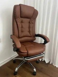 כסא מנהלים תמונה מלפנים